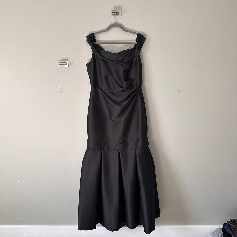 Elegant Black Evening Dress
